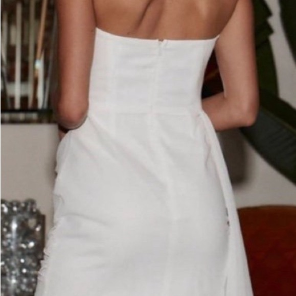 12TH TRIBE White Strapless Gown with Off-the-Shoulder Neckline Small Size - Picture 2 of 10